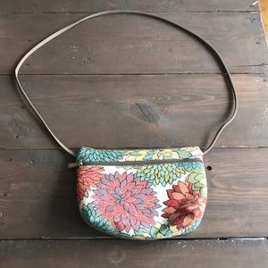 Lovely tapestry purse - made in USA!